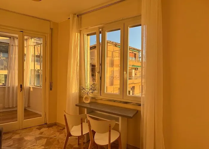 Lägenhet Sally's - Nel Cuore Di Sanremo